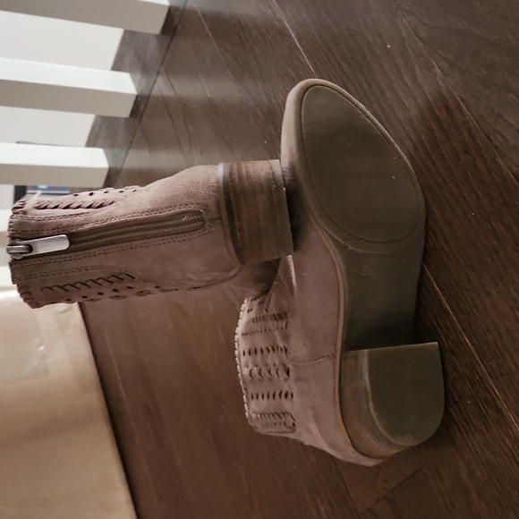 American Eagle Fall Boot - Picture 4 of 4